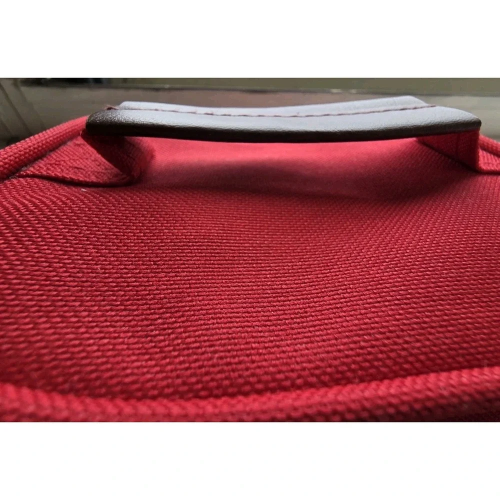 New Cosmetic Bag Women Red Sz: 6.5in x 5.5in x 6.5in Waterproof Canvas Zippered